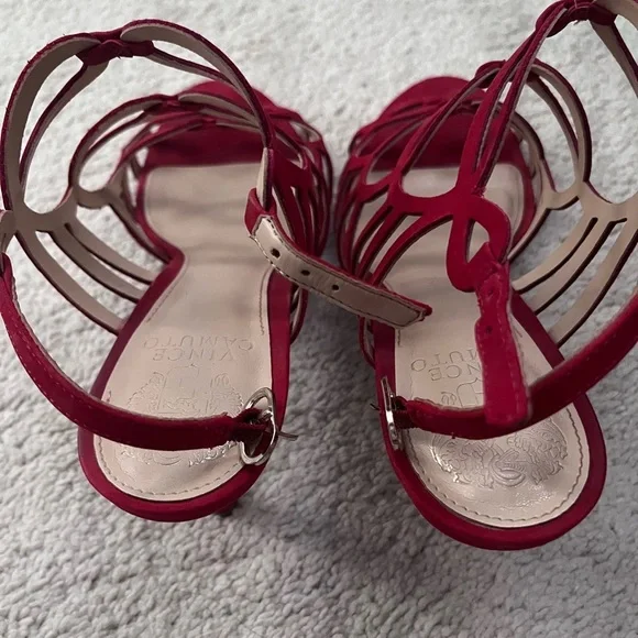 Red Vince Camuto Sandal - Picture 2 of 6